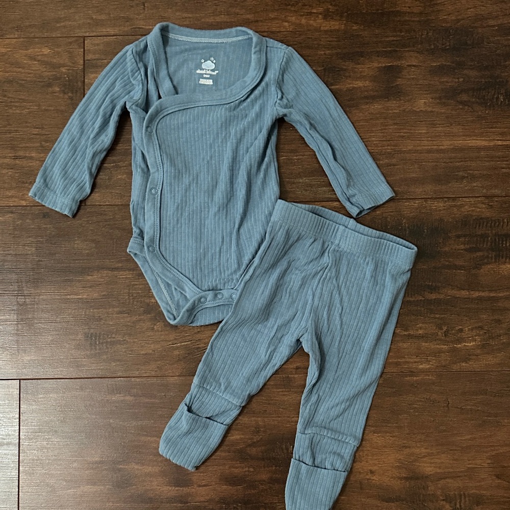 Cloud Island Ribbed Blue Bodysuit Set